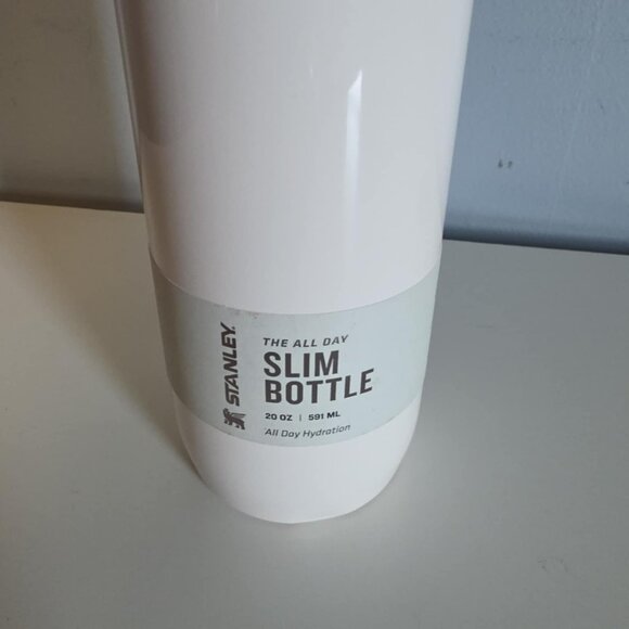 NWT Stanley The All Day Slim Bottle - 20 ounce - Picture 6 of 7